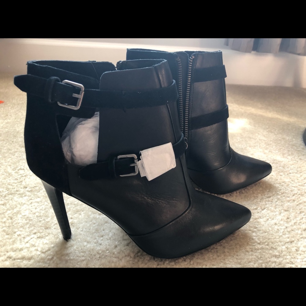 NWT Joe’s Jeans leather booties
